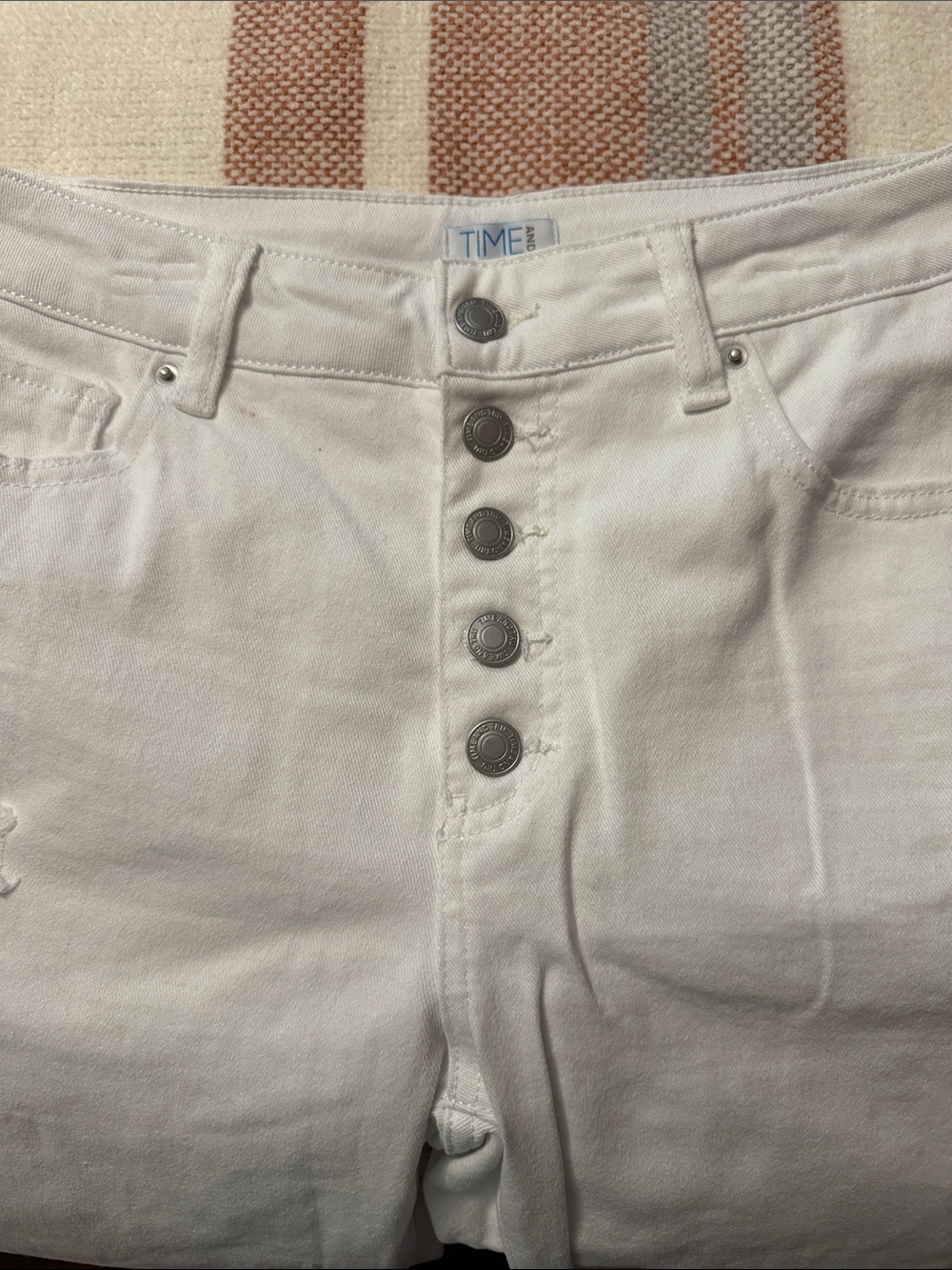White Distressed Ankle Jeans - Picture 7 of 7